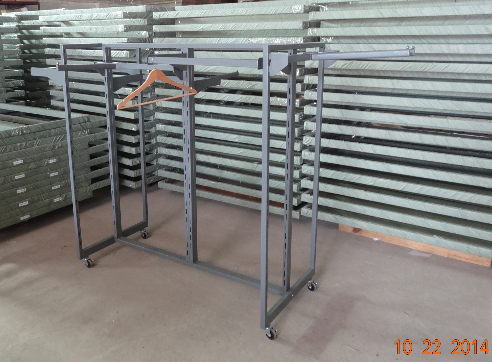 heavy duty rack fo retail disply